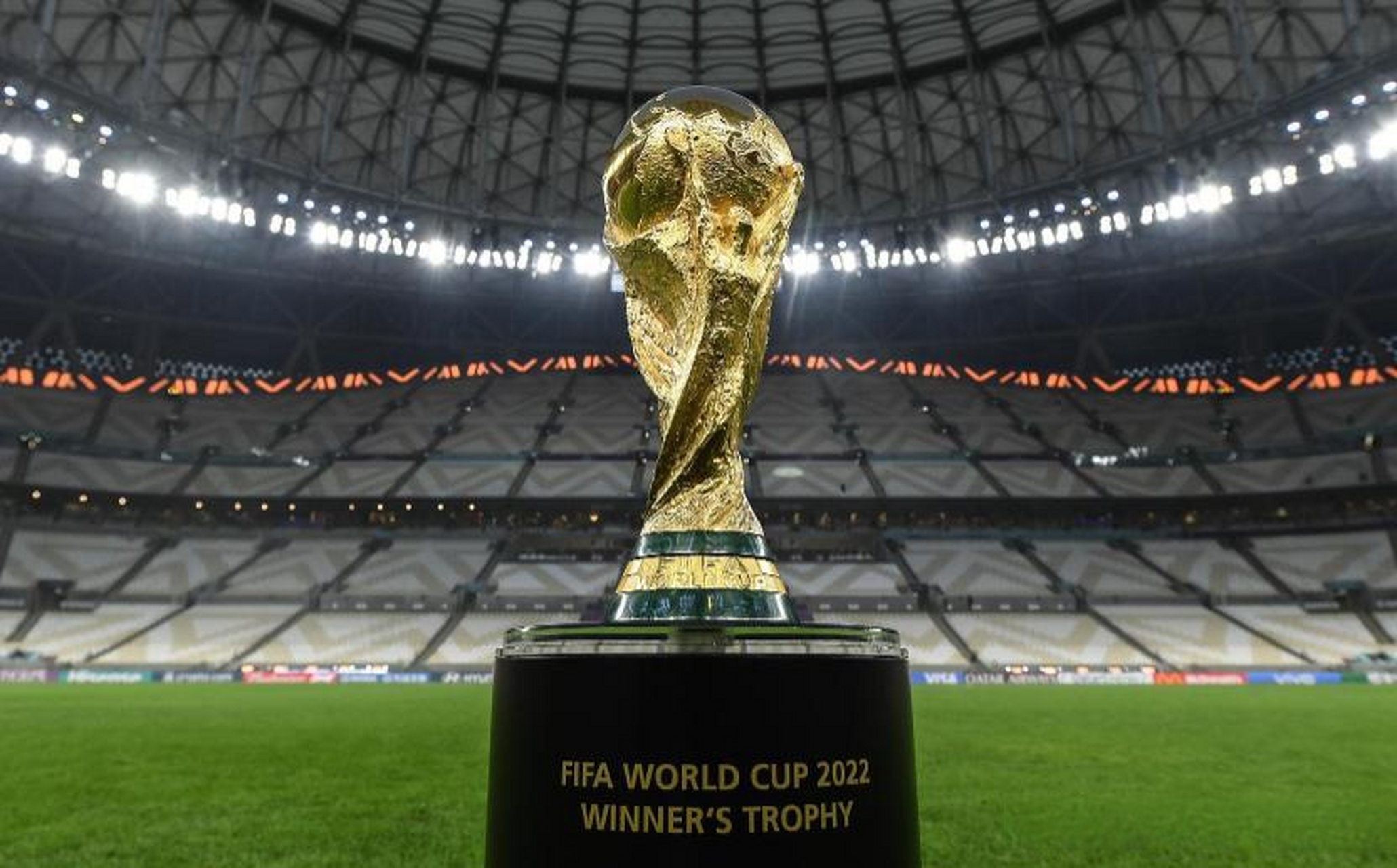 入与广告资 入与广告资