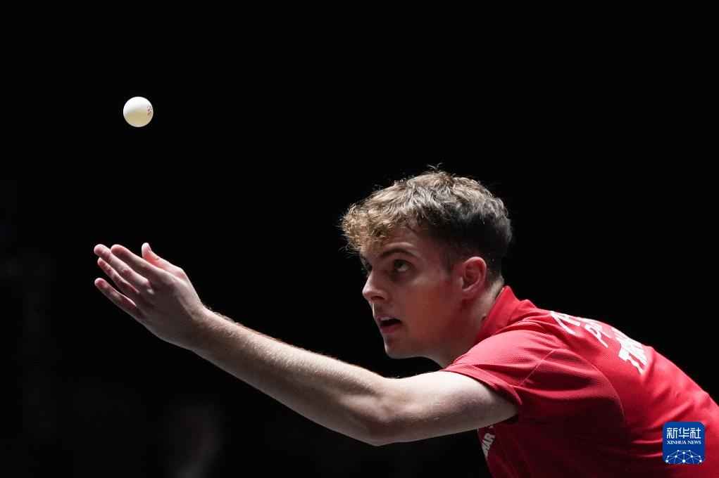 约罗同样以 约罗同样以